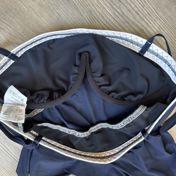 Nautica Swim Top Women’s Size 12 Navy Blue Beach Pool Cruise Vacation - Picture 7 of 9